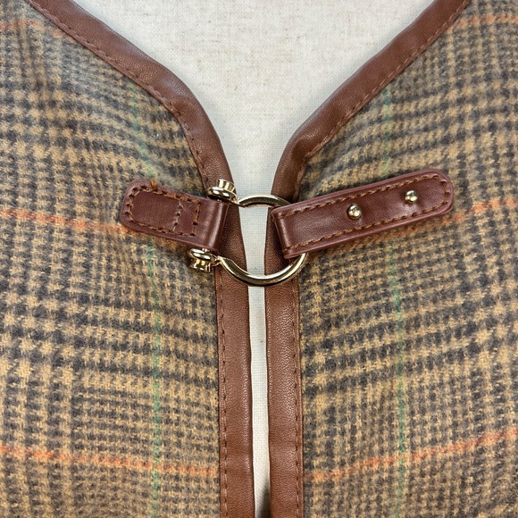 Vince Camuto Poncho Cape Plaid Brown Buckle British Heritage Academia Classic OS - Picture 3 of 12
